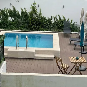 Saldanha Pool & Garden Guest house